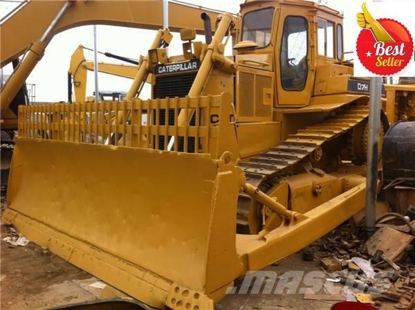 CAT D 7 H بلدوزرات مجنزرة
