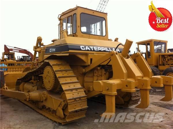 CAT D 7 H بلدوزرات مجنزرة