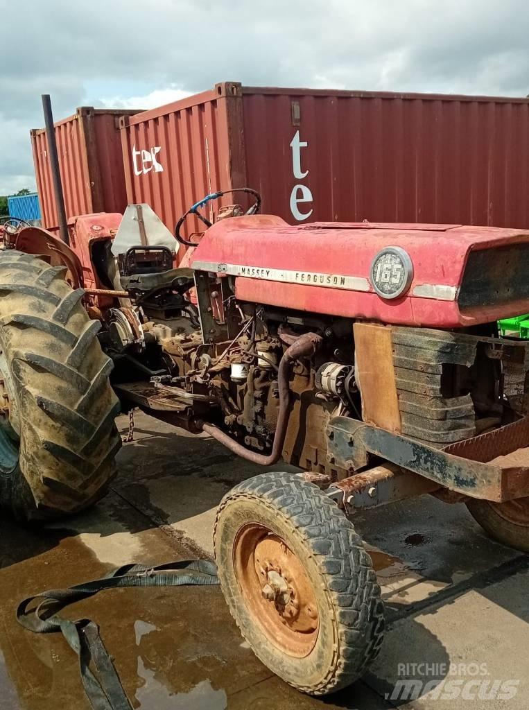 Massey Ferguson 165 الجرارات