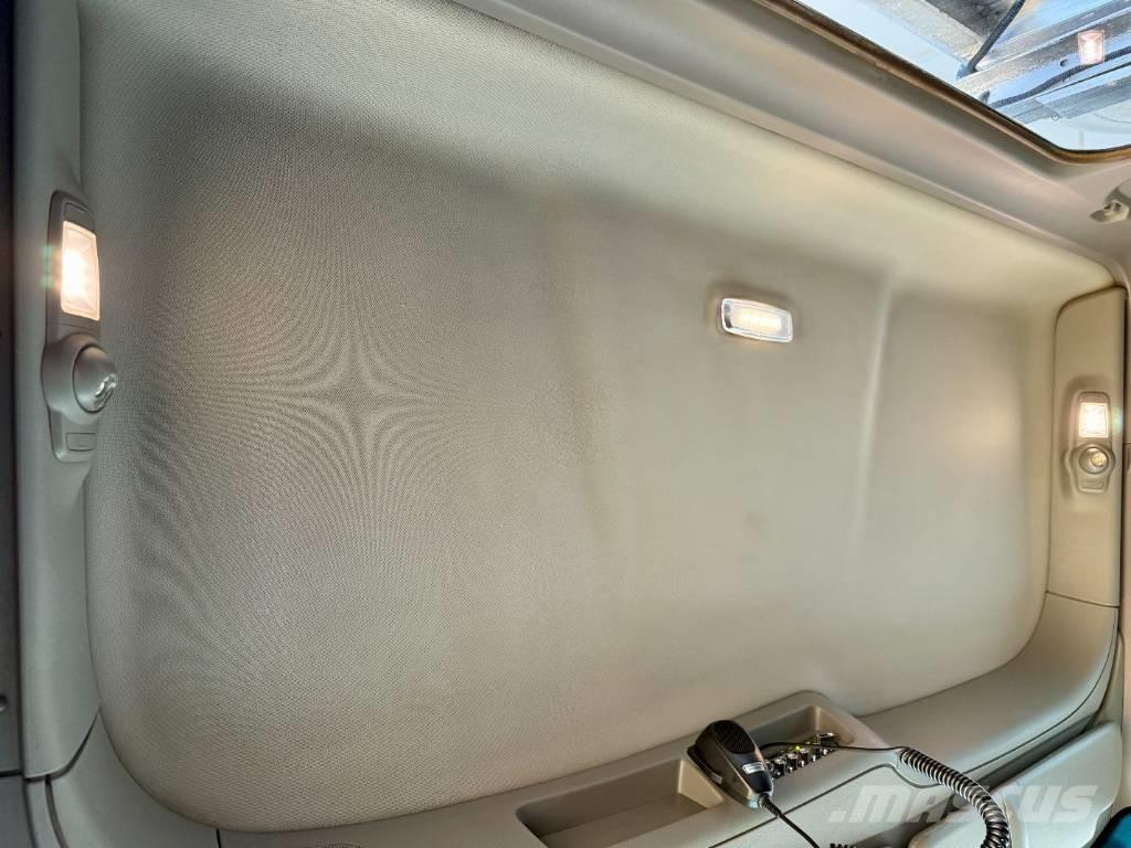 Peterbilt 567 وحدات الجر