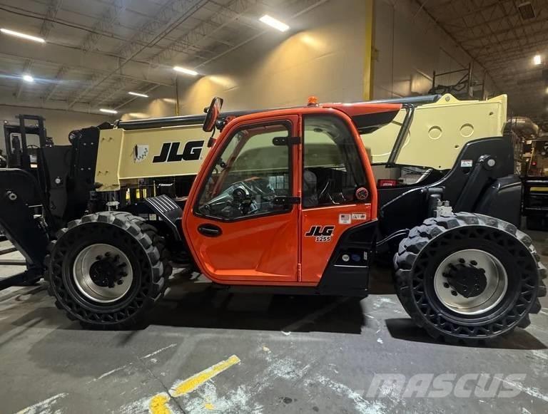 JLG 1255 مناولات متداخلة