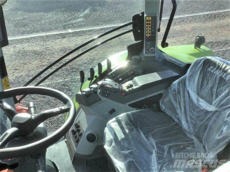 CLAAS ARION 530 الجرارات