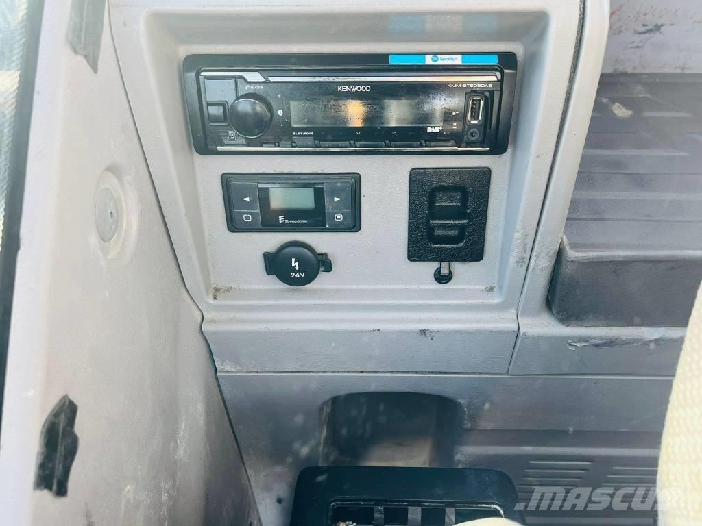 Volvo EC 250 EL حفارات زحافة