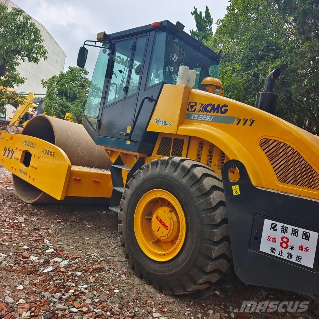 XCMG XS 223 J مداحل أحادية الأسطوانة