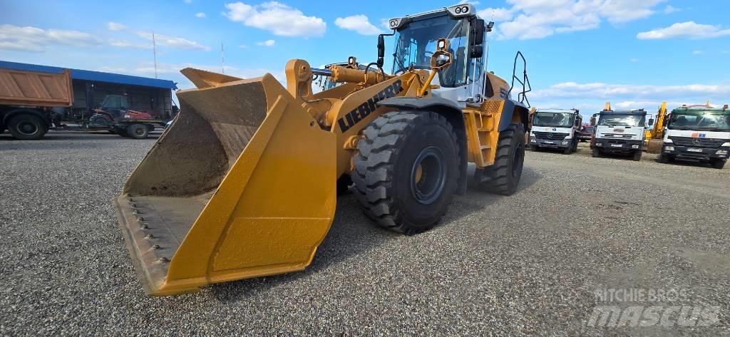 Liebherr L 566 لوادر بعجل