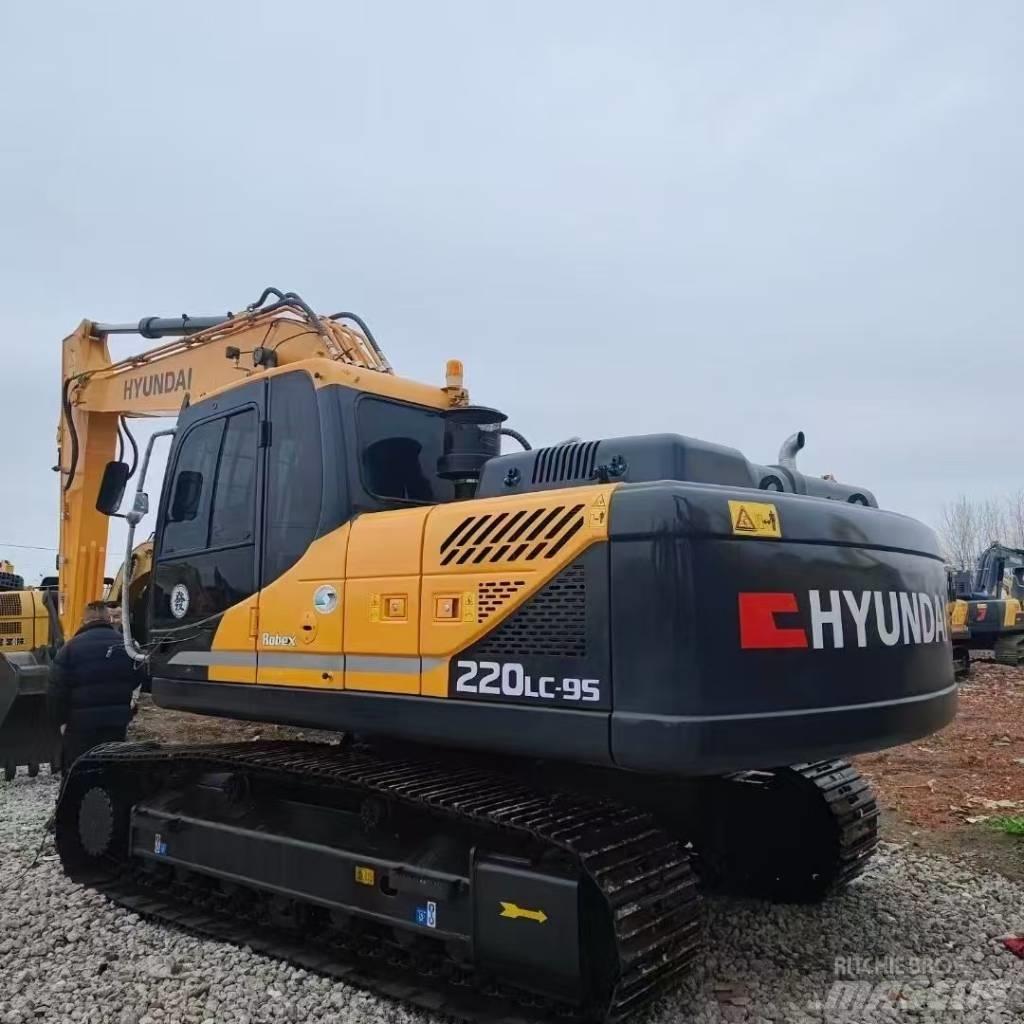 Hyundai 220LC-9S حفارات زحافة