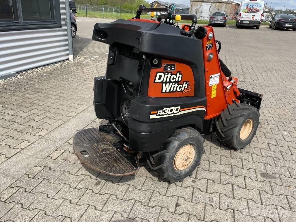 Ditch Witch R300 لوادر صغيرة