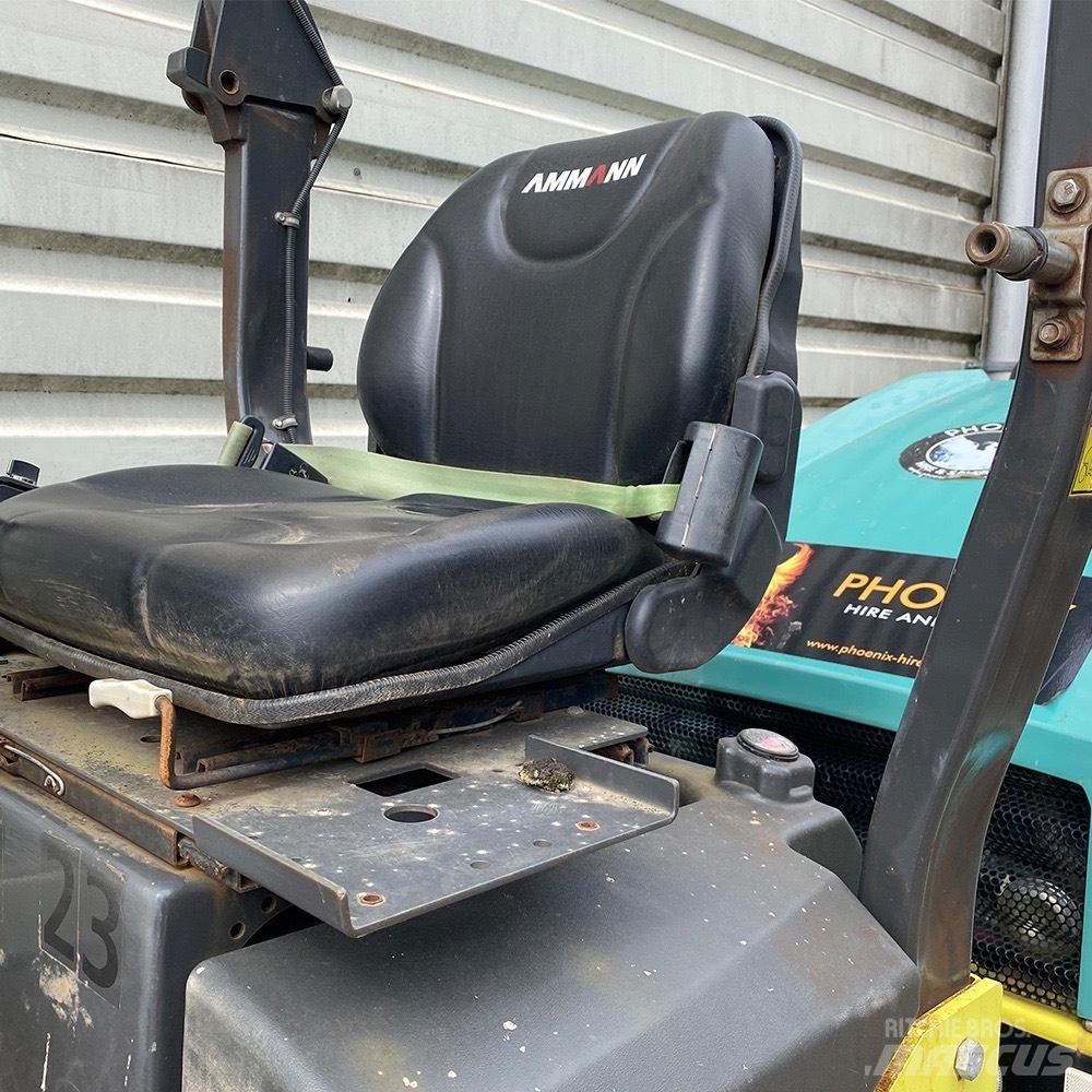 Ammann ARX 26-2 مداحل ثنائية الاسطوانة