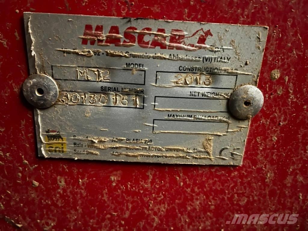 Mascar M 12 ماكينات البذر الدقيق