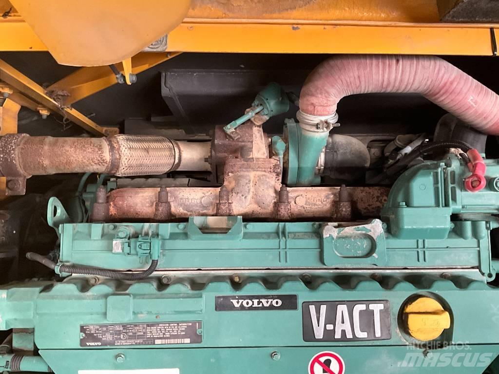 Volvo EW 160 C حفارات بعجل