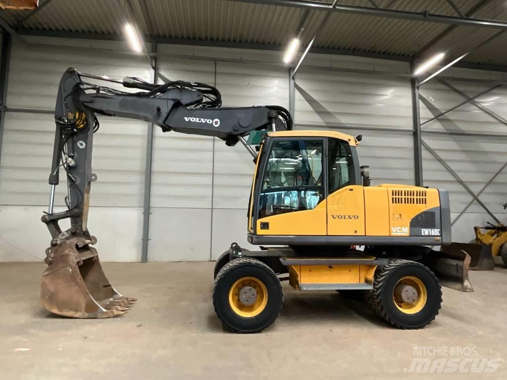 Volvo EW 160 C حفارات بعجل