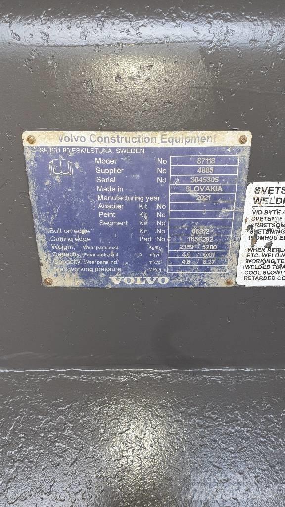 Volvo L 180 H لوادر بعجل