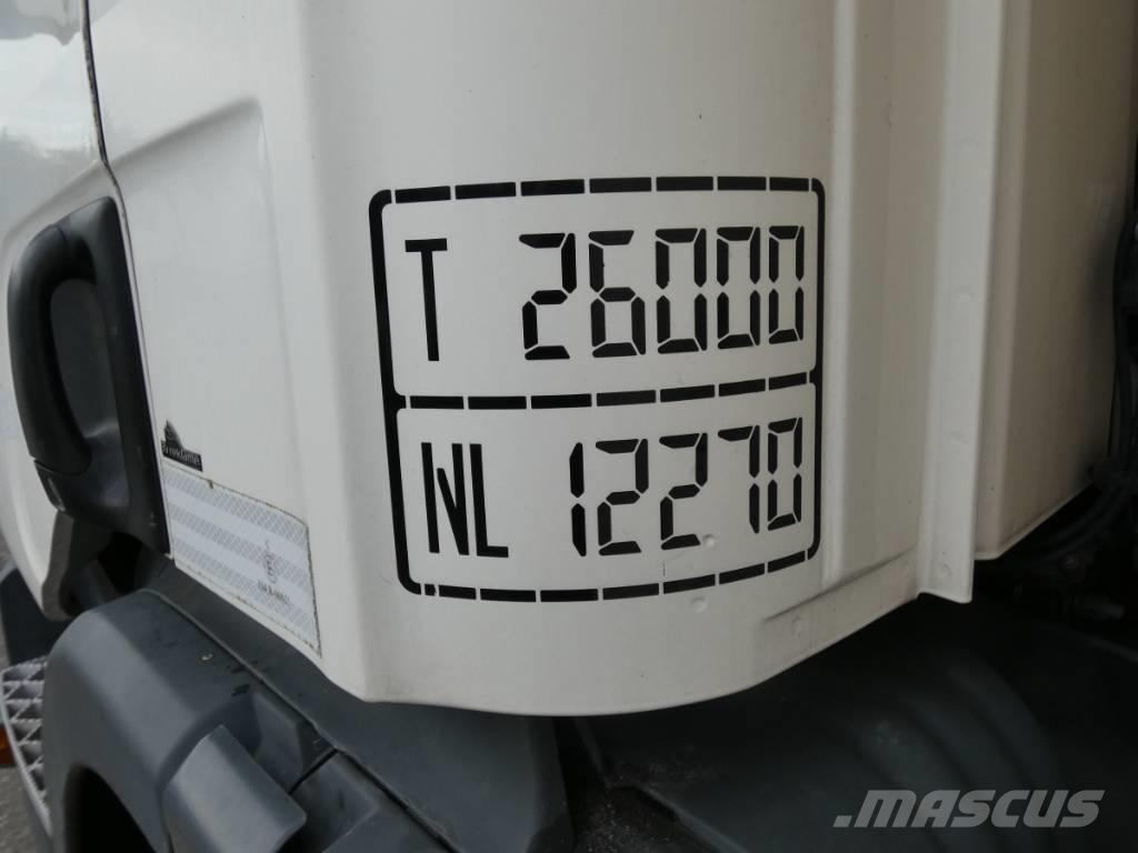 Scania P 320 شاحنات بدرجة حرارة قابلة للضبط