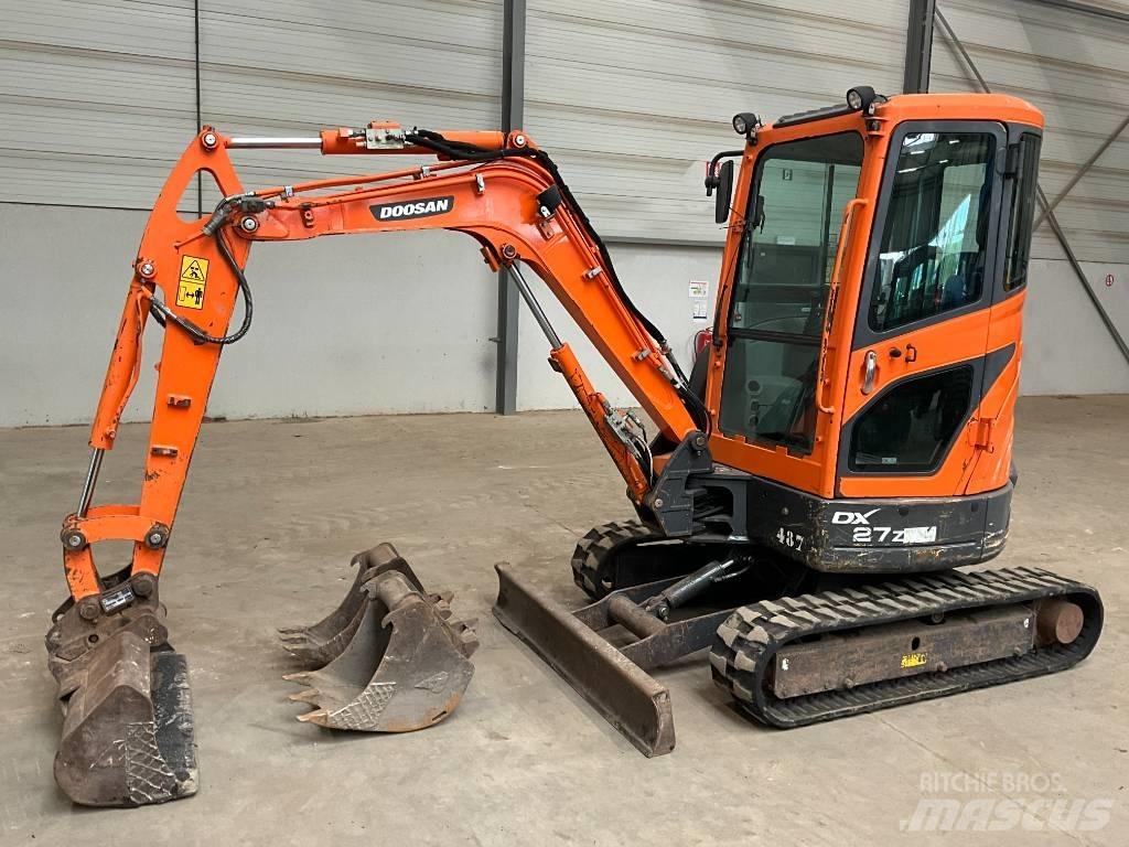 Doosan DX 27 Z حفارات صغيرة أقل من 7 طن (حفارات صغيرة)