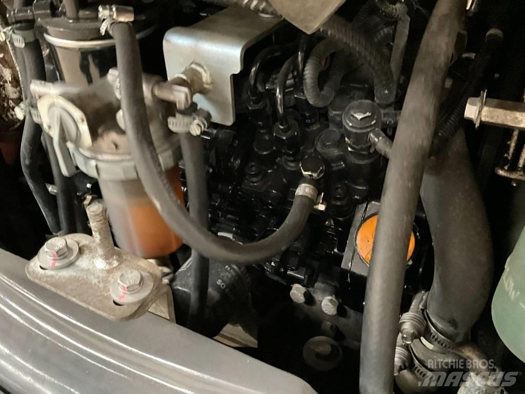 Doosan DX 27 Z حفارات صغيرة أقل من 7 طن (حفارات صغيرة)