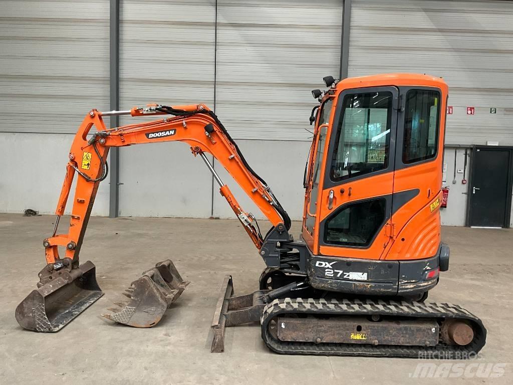 Doosan DX 27 Z حفارات صغيرة أقل من 7 طن (حفارات صغيرة)