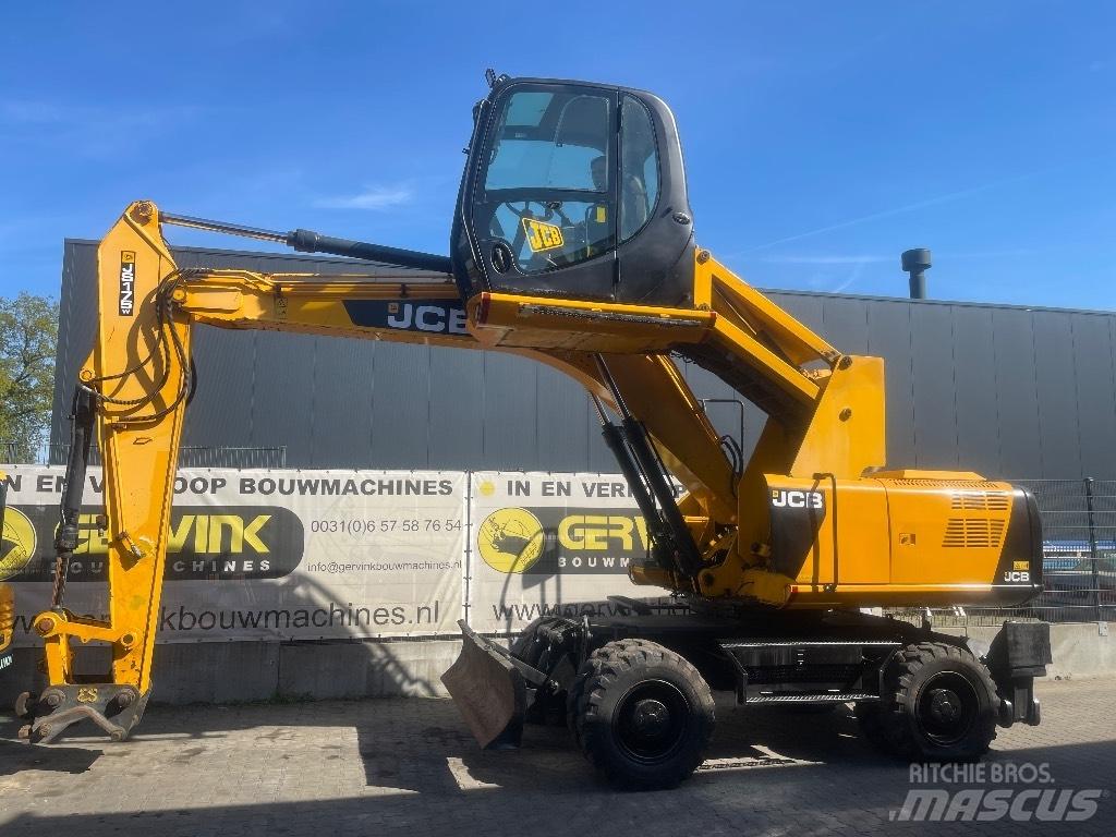 JCB JS 175 W حفارات بعجل