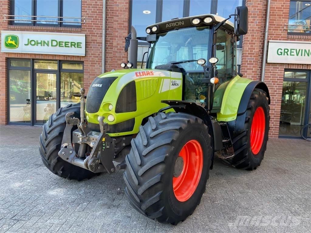 CLAAS Arion 640 الجرارات