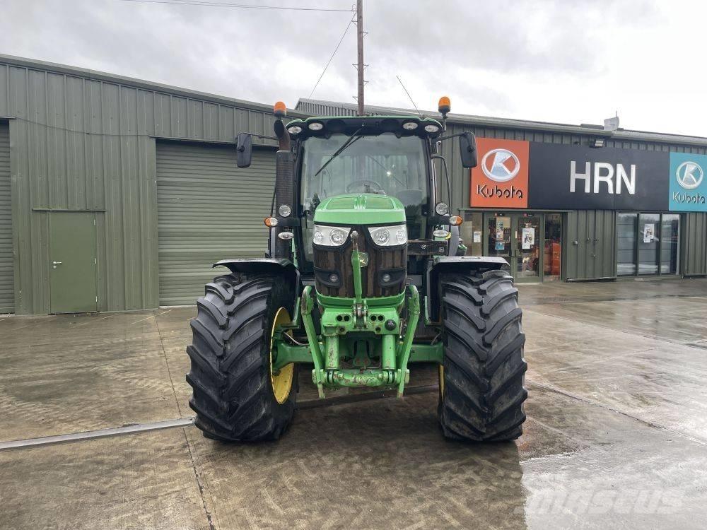 John Deere 6150 R الجرارات