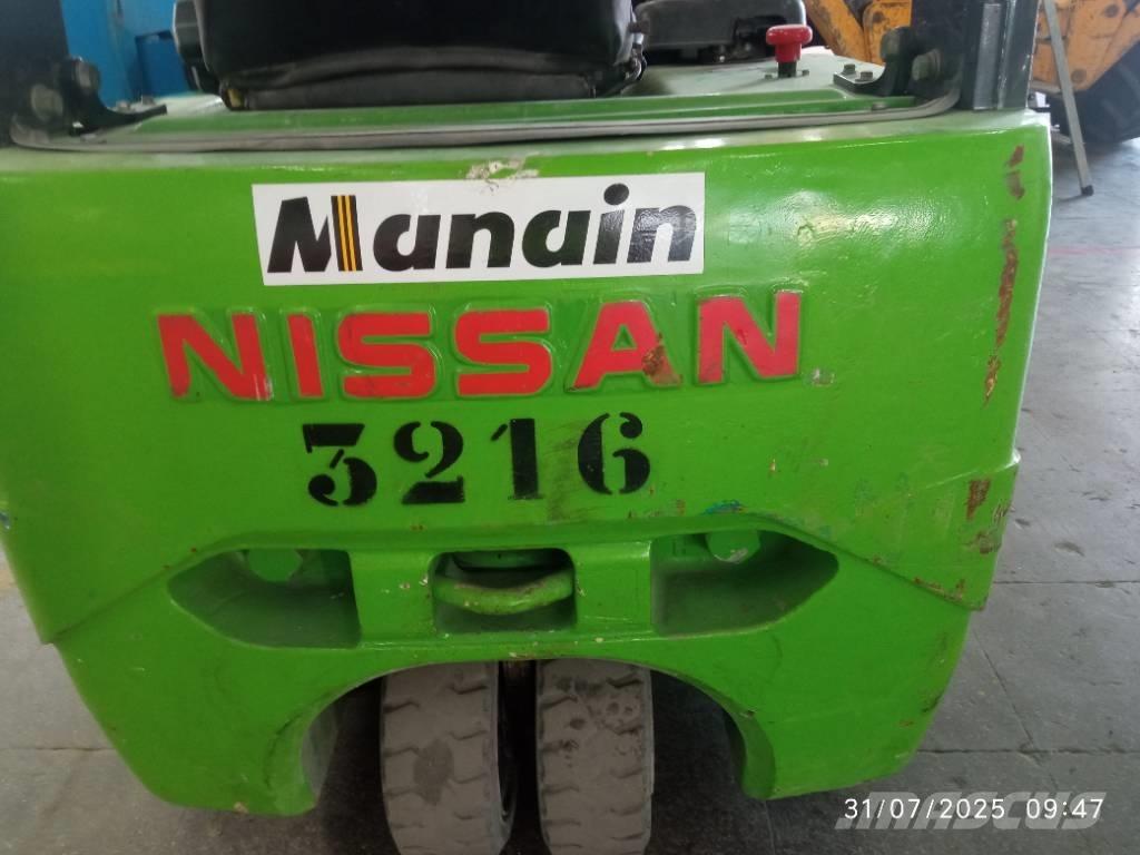 Nissan 1N1L180Q شاحنات الديزل