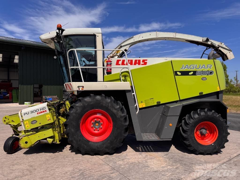 CLAAS Jaguar 830 علافات ذاتية الدفع