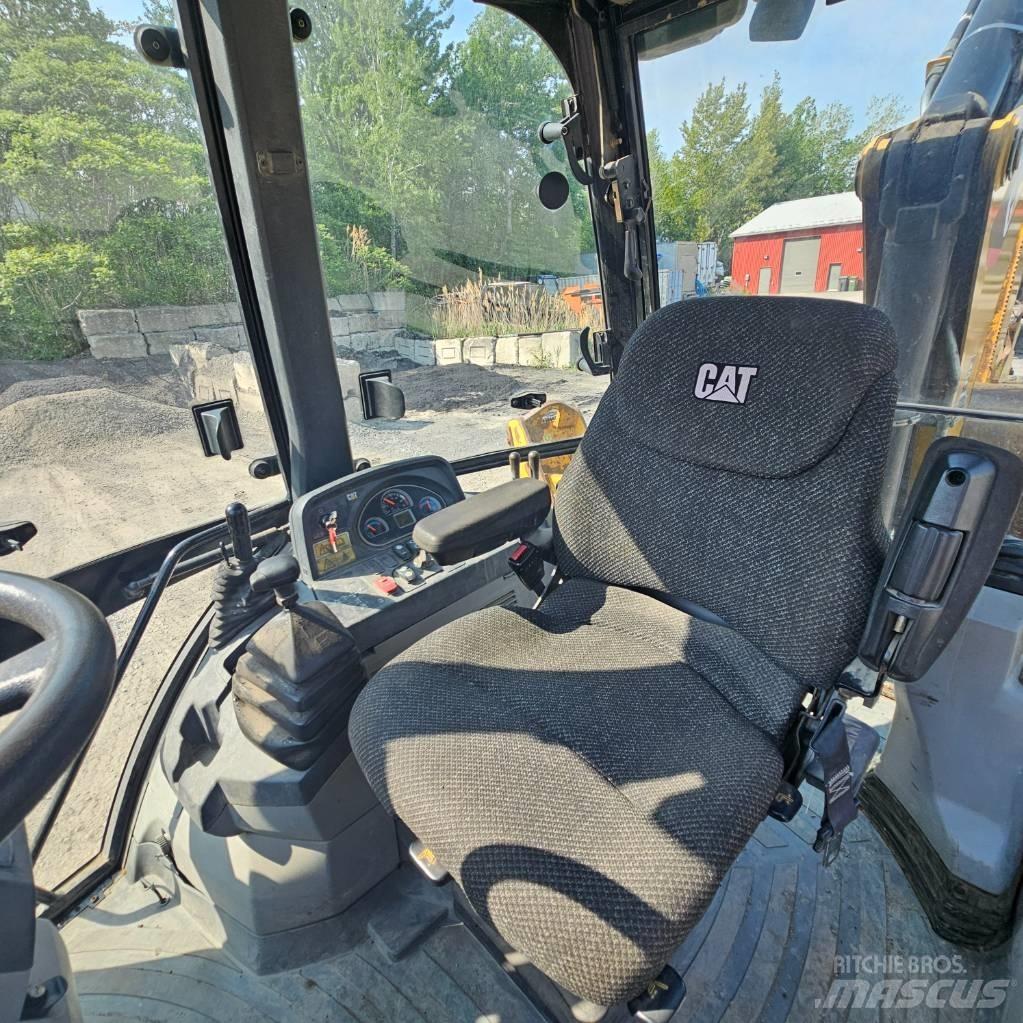CAT 420 F لوادر ذات جرافات عكسية