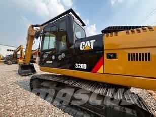 CAT 320 D حفارات زحافة