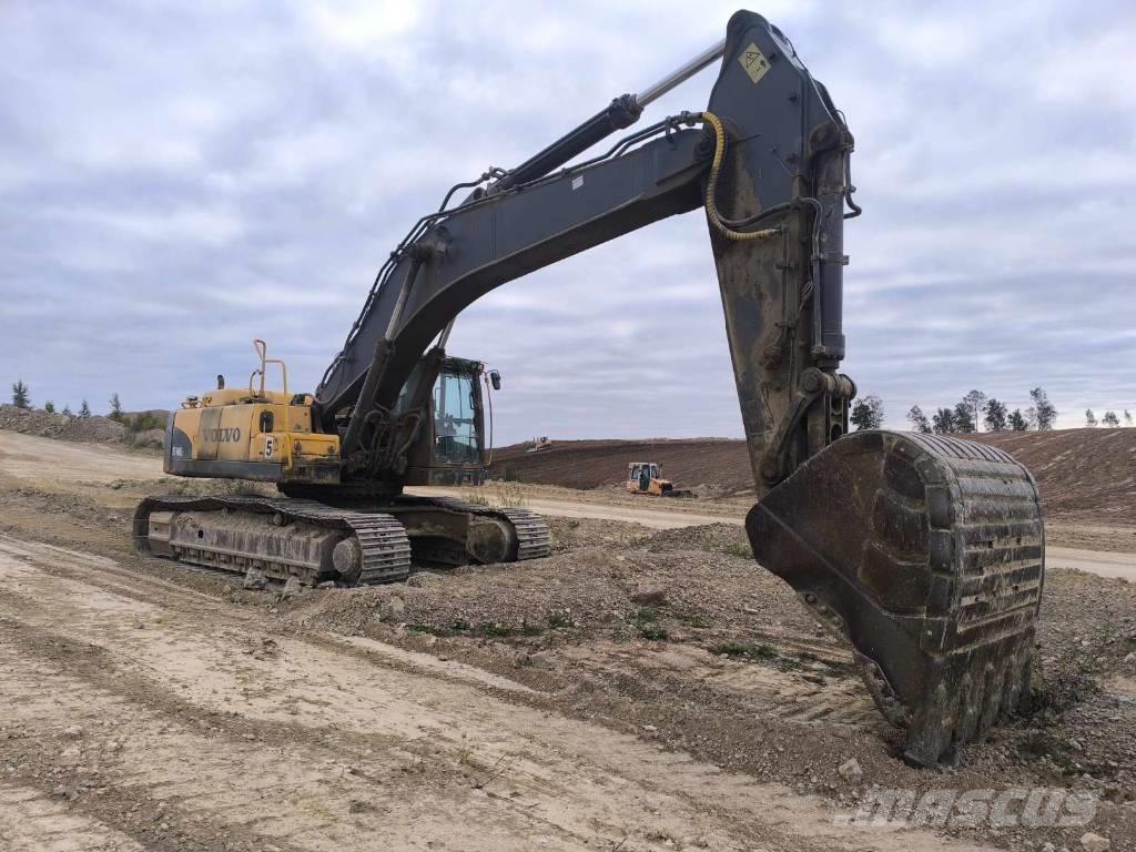 Volvo EC460CL حفارات زحافة