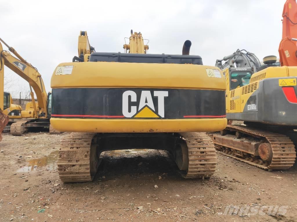 CAT 330C حفارات زحافة