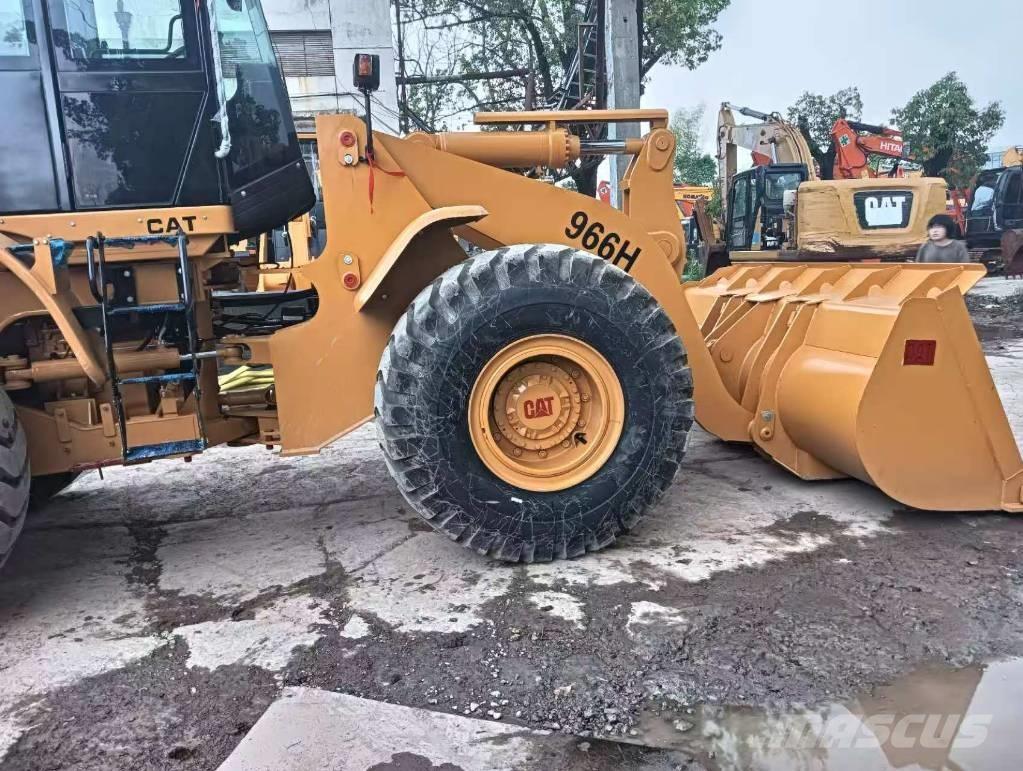 CAT 966 H لوادر بعجل