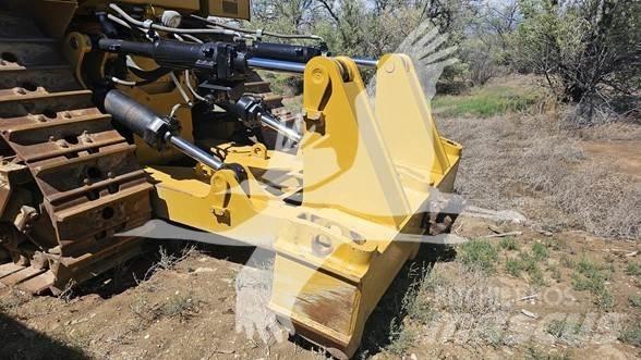 CAT D9T بلدوزرات مجنزرة