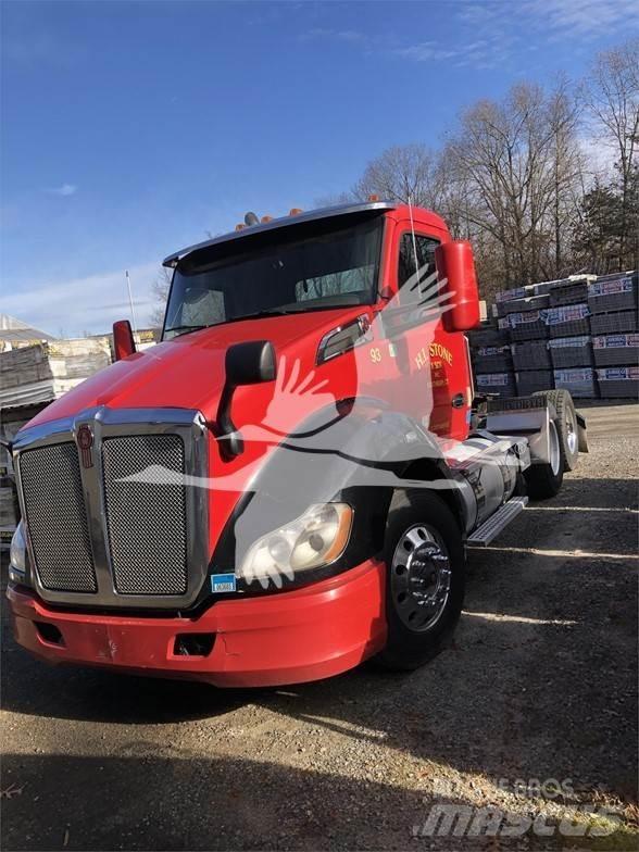 Kenworth T680 وحدات الجر