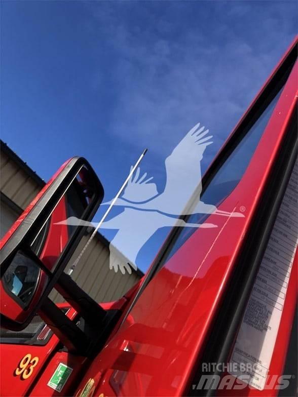 Kenworth T680 وحدات الجر