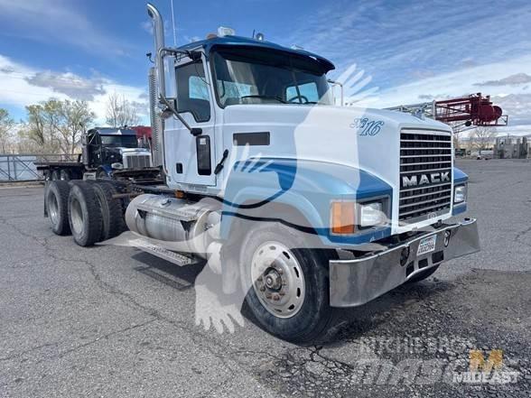 Mack CH613 وحدات الجر