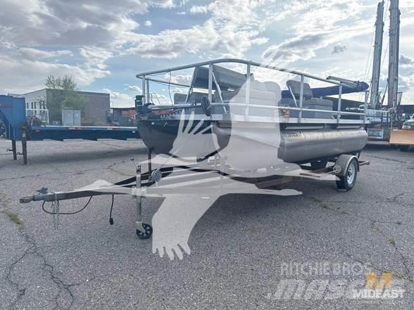  PONTOON BOAT أخرى