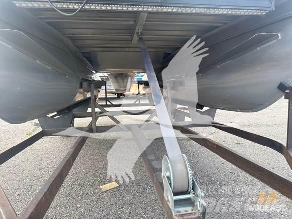  PONTOON BOAT أخرى