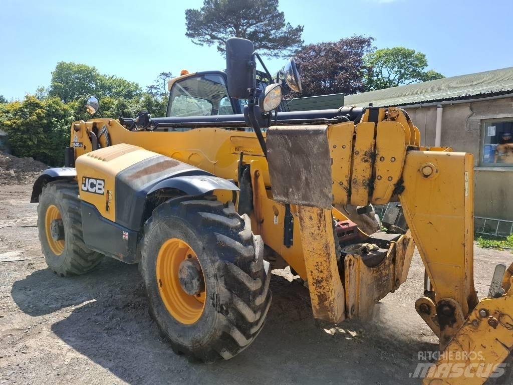 JCB 540-170 مناولات متداخلة