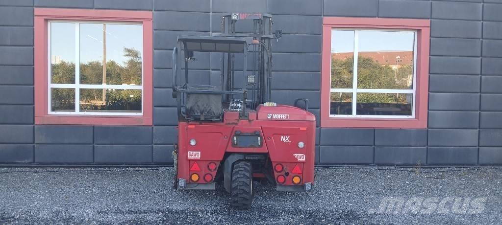 Moffett M5 25.3 NX شاحنات الديزل