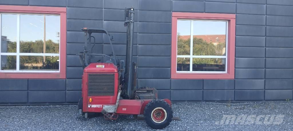 Moffett M5 25.3 NX شاحنات الديزل