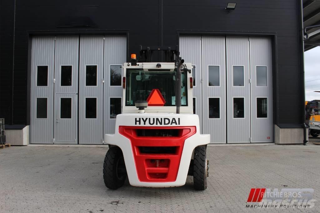 Hyundai 70 D-7 A شاحنات الديزل