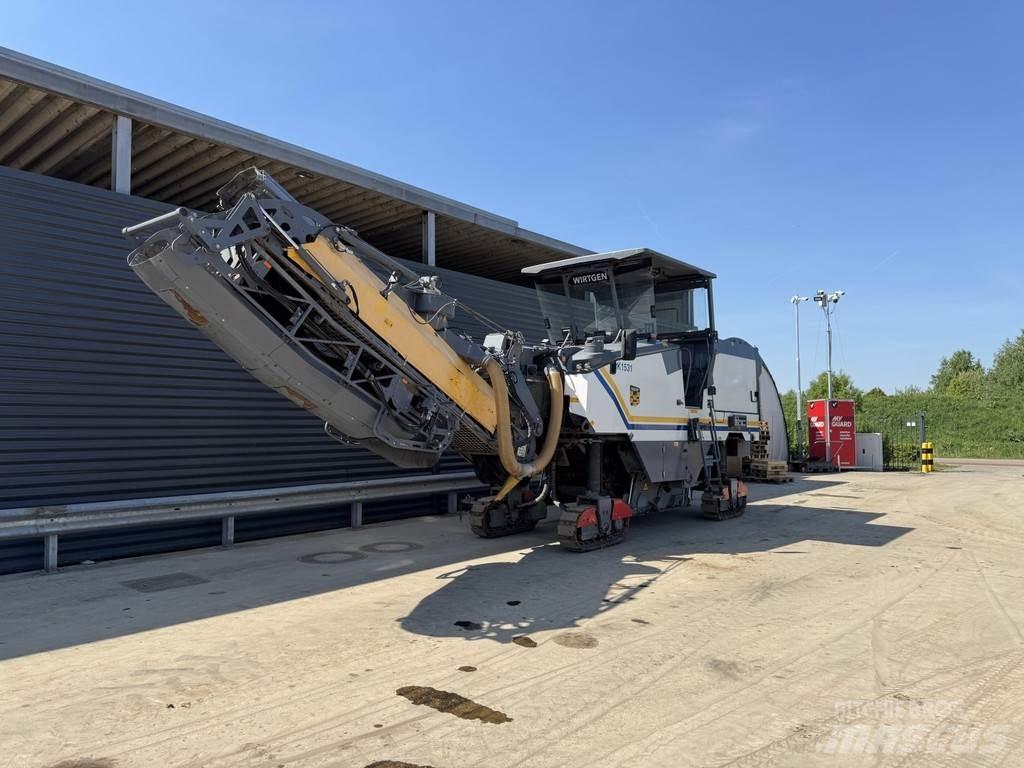 Wirtgen W 150 CFI ماكينات الكشط البارد للأسفلت