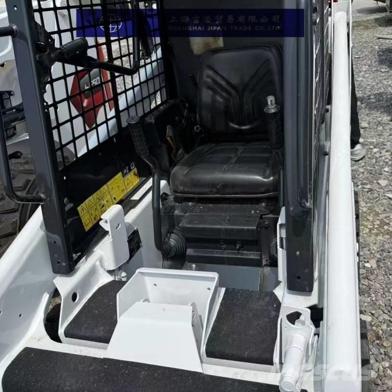 Bobcat s70 لوادر انزلاقية التوجيه