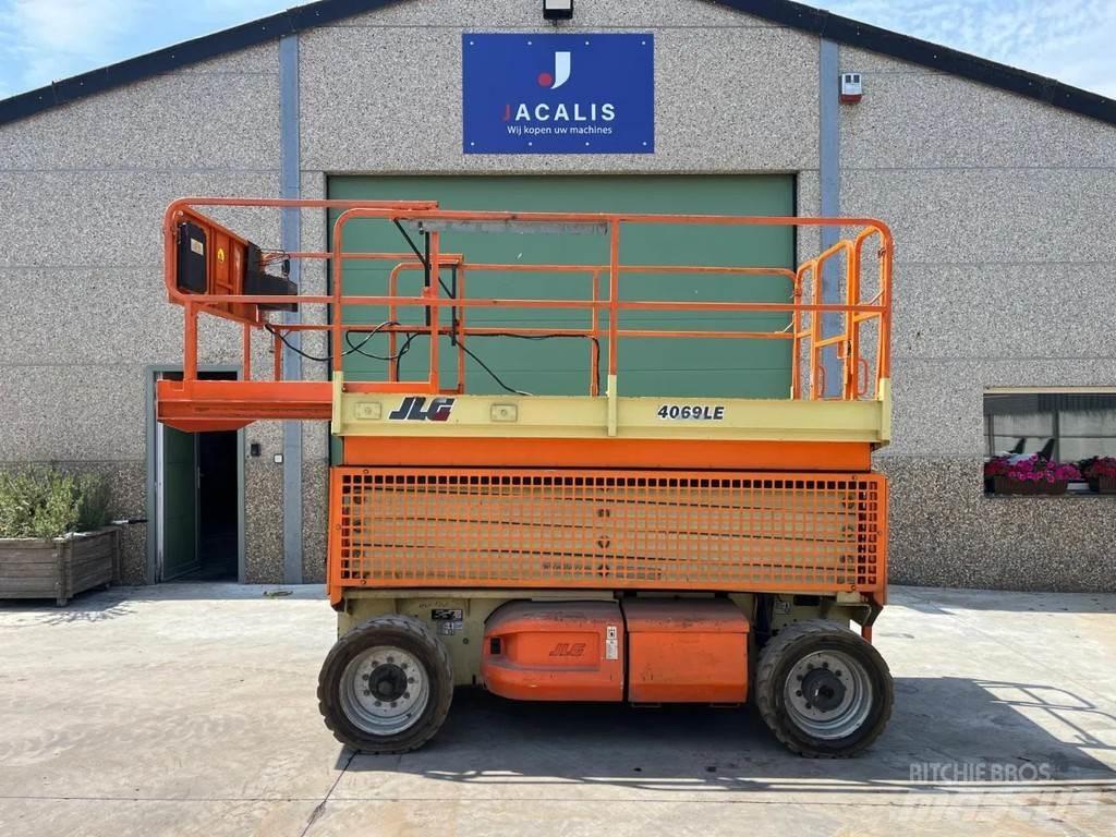 JLG 40692E رافعات مقصية الشكل