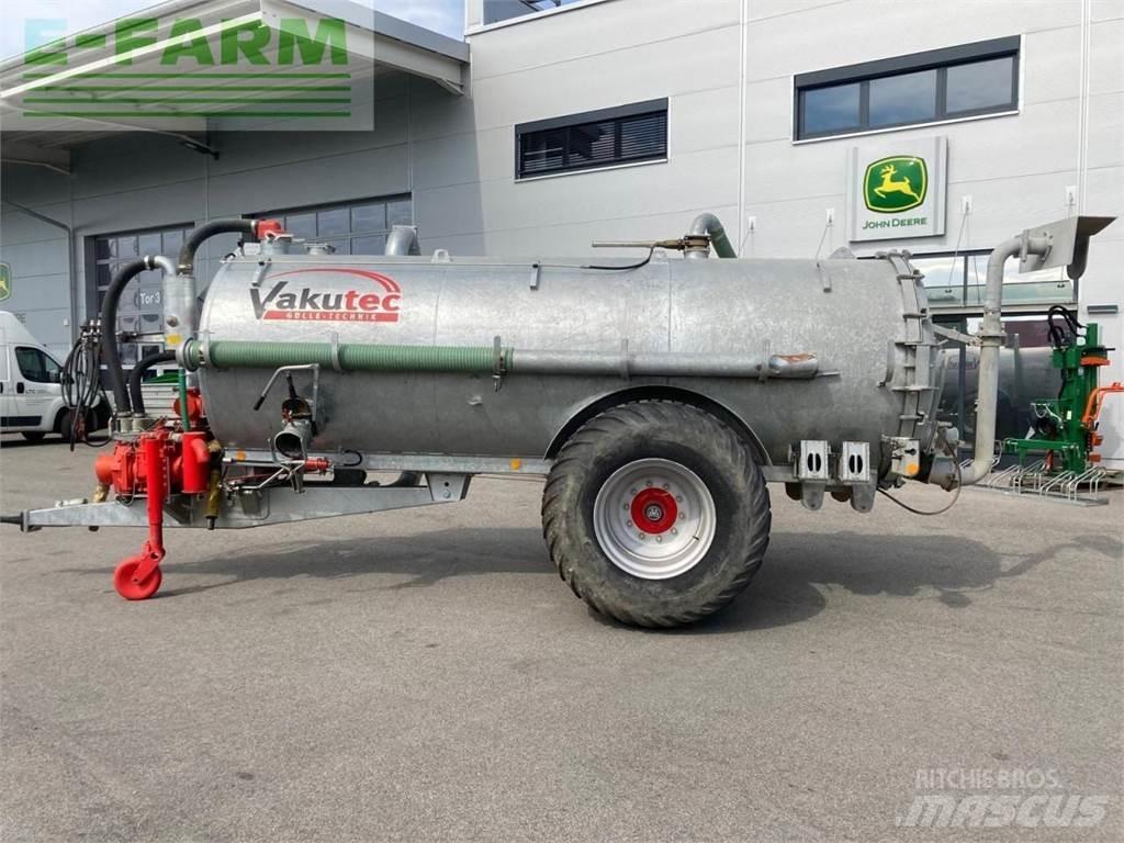  VA-T 8300 معدات توزيع السماد العضوي