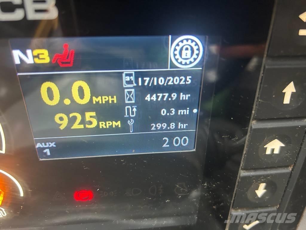 JCB TM420S معدات مناولة لأغراض الزراعة