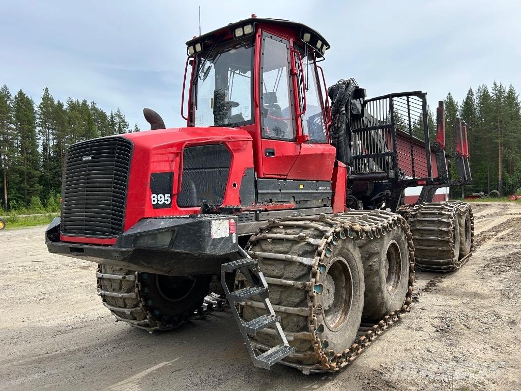 Komatsu 895 شاحنات
