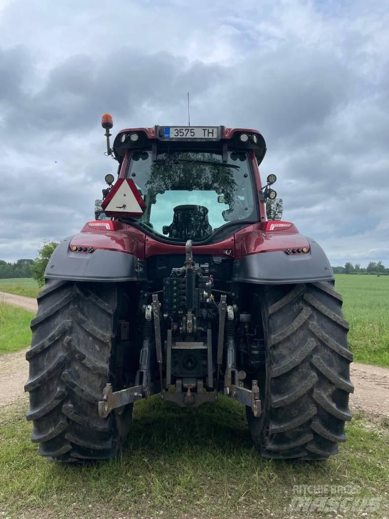 Valtra T 234 V الجرارات