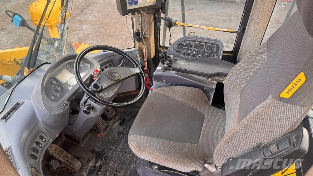 Komatsu WA 500-6 لوادر بعجل