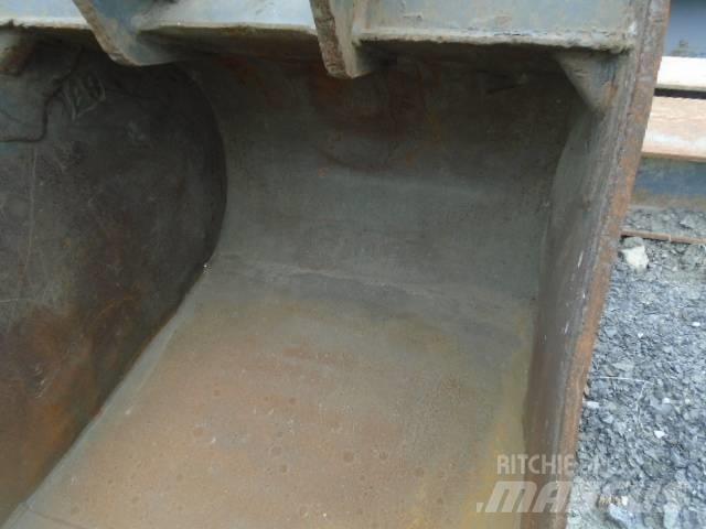 CAT 450 F لوادر ذات جرافات عكسية