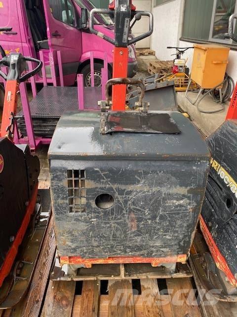 Bomag BPR 100/80 D دكاكات أفقية